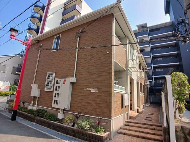 プレーゴ参道 外観