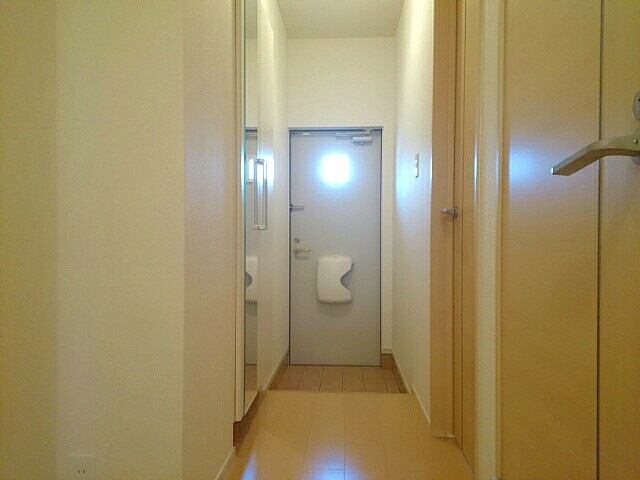 パティオ・エムズ 玄関