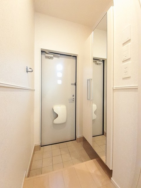 ヴィラ　サブリナ 玄関