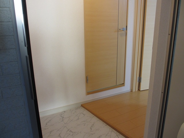 フィオーレ　武庫川 玄関