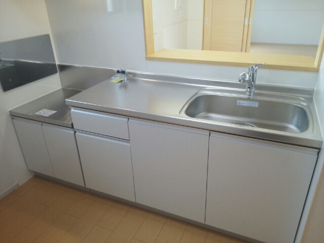 ルミエール・マゴジⅦ キッチン