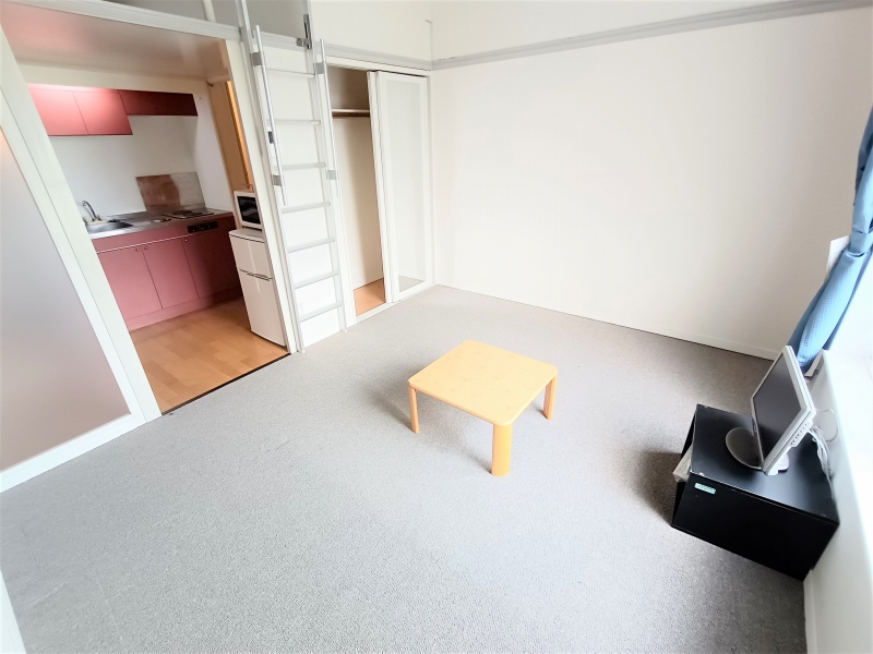 レオパレスＦＵＫＯＮＯ壱番館 リビング