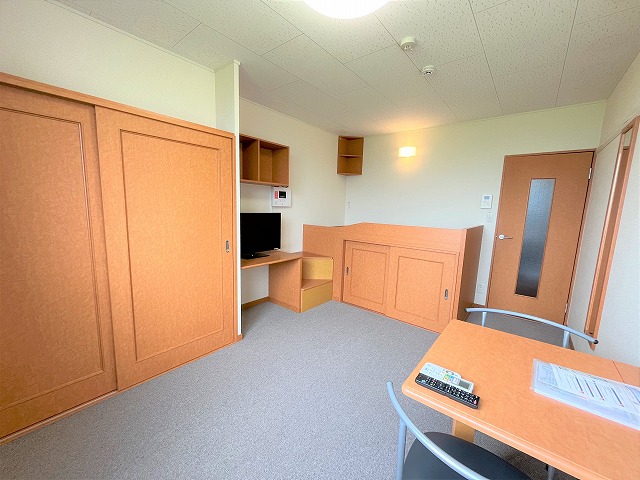 レオパレス悠 ベッドルーム