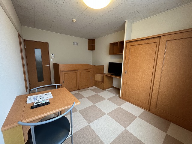 レオパレス磯上Ⅵ ベッドルーム