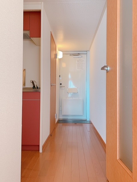 レオパレスインペリアル 玄関