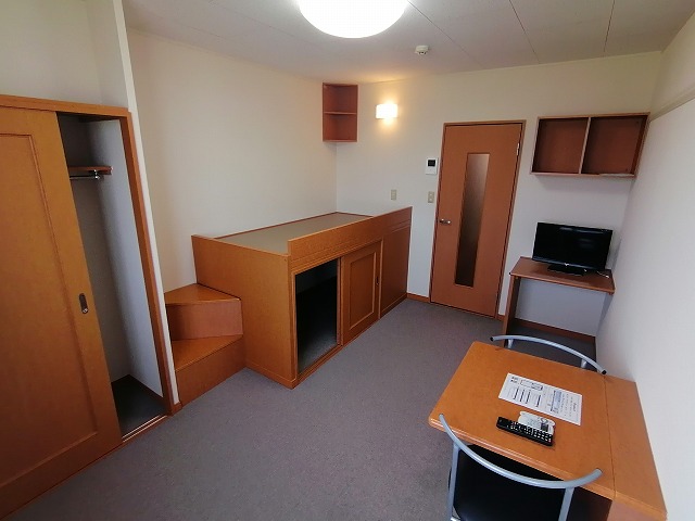 レオパレスグリーンアベニュー ベッドルーム