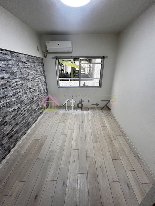 ルネ市岡 ベッドルーム