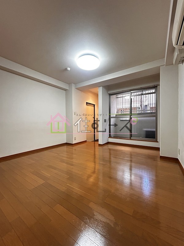 アバンス南市岡 ベッドルーム