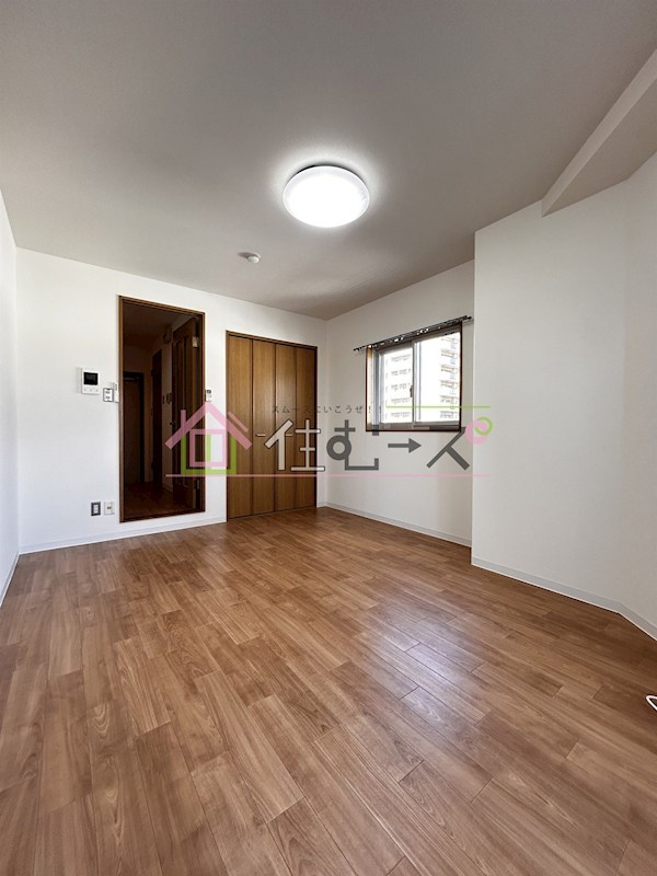 パラドール弁天 リビング