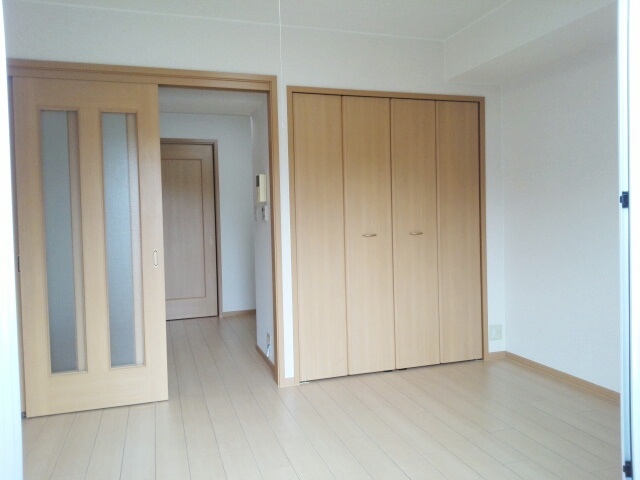 ミラン・ロワイヤルⅡ その他3