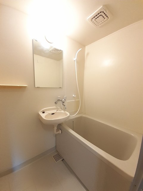 ラ．ヴェ－ル 風呂画像