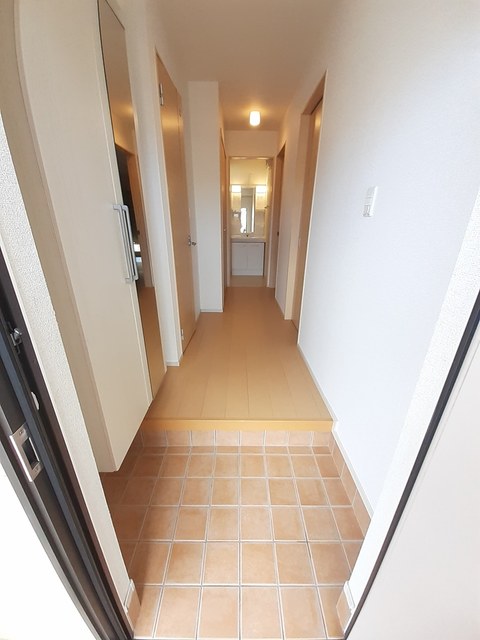 コンストライフＧ 玄関