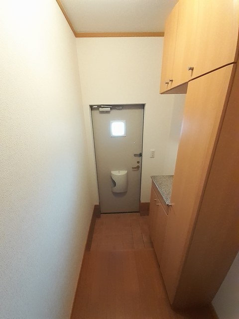 ハイツ晴海５号館 玄関