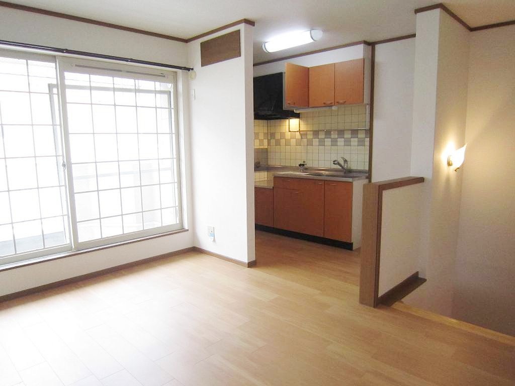 ヌエボ リビング