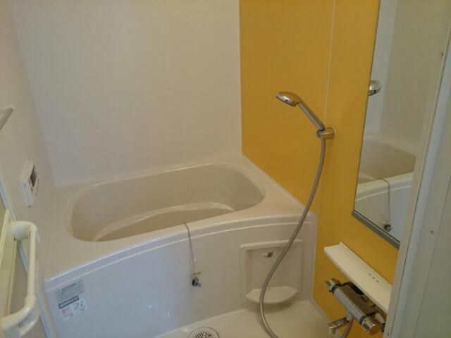 フローラ・８ 風呂画像