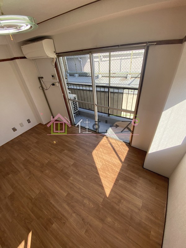 明和マンション ベッドルーム