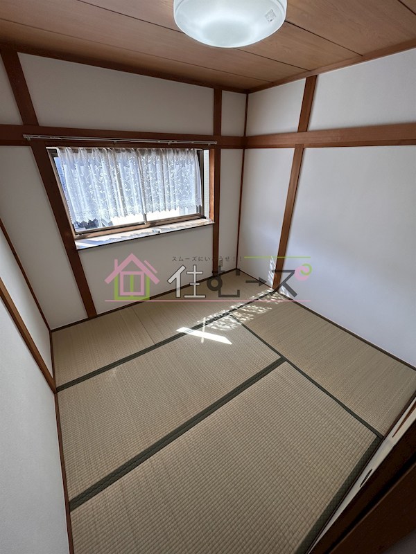 小林西2丁目車庫付テラス ベッドルーム