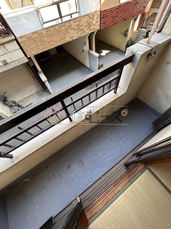 小林西2丁目車庫付テラス ベランダ