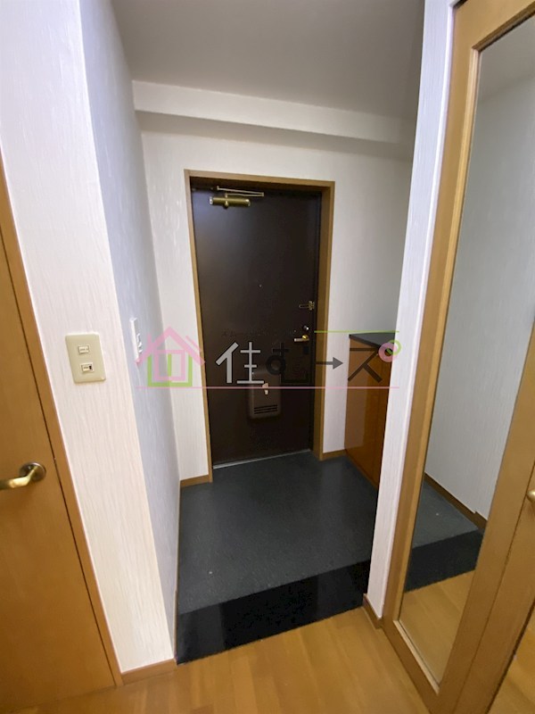 プレサンス心斎橋EAST 玄関