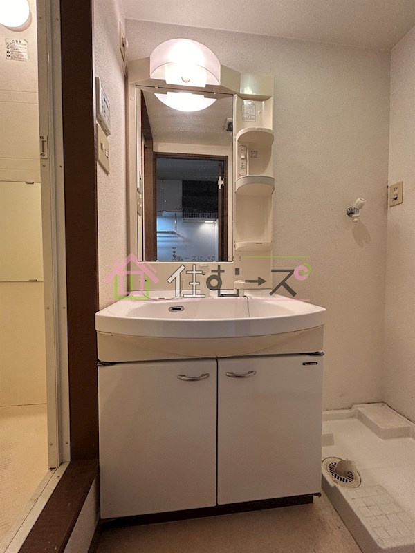 ローズ・メイ その他4