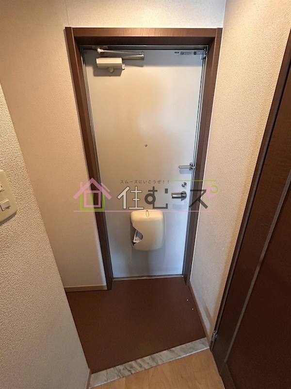 ローズ・メイ 玄関