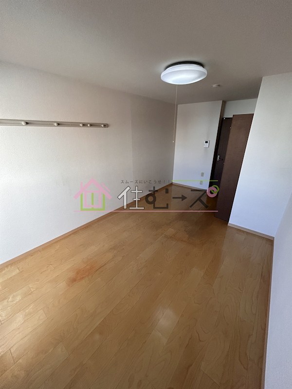 ローズ・メイ リビング