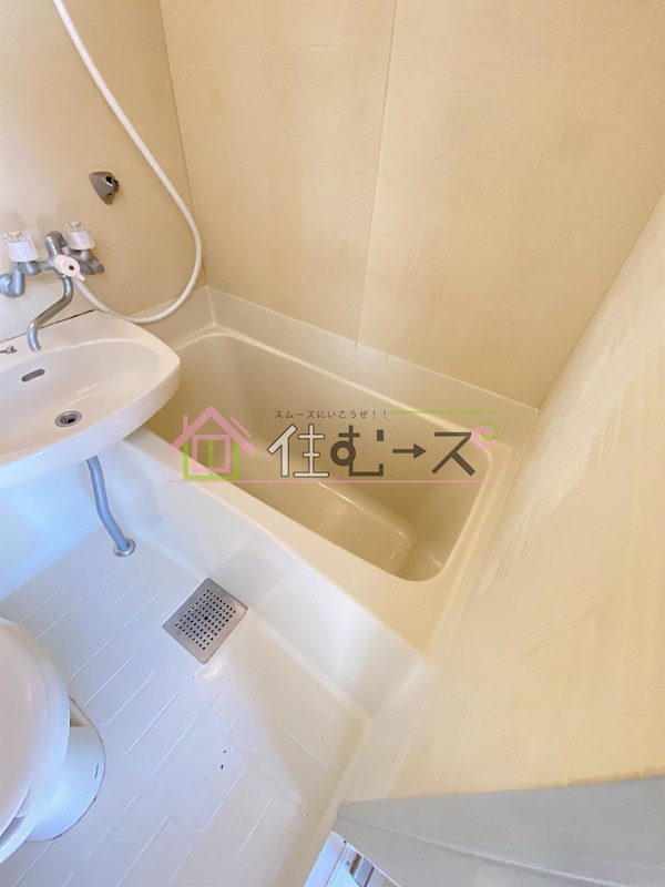 大宝　谷六ロイヤルハイツ 風呂画像