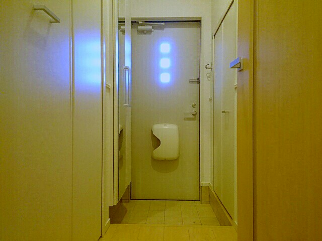 メゾンソレイユ 玄関