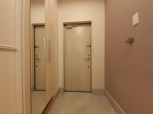 ウィステリアⅢ 玄関