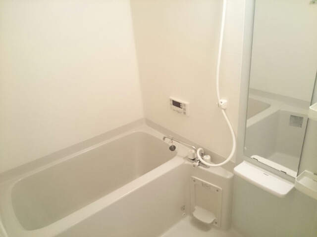 ジャン・ボヌール 風呂画像