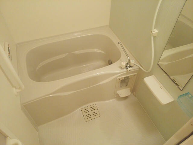 インヴィテ・ボヌ－ルⅡ番館 風呂画像