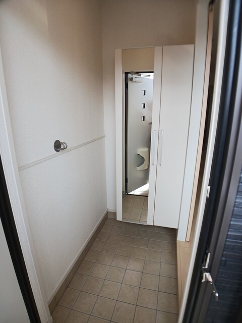 アクラス岸和田 玄関