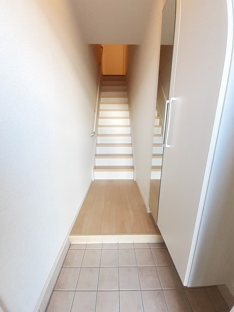 クリスタル　リバー　母山　Ⅱ 玄関