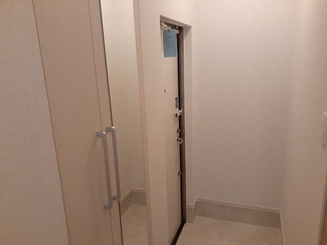 エクラ宝塚 玄関