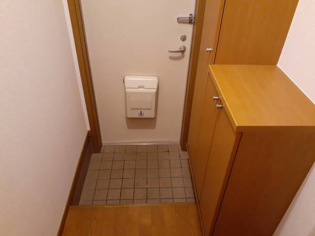 シャン・ド・フルール 玄関