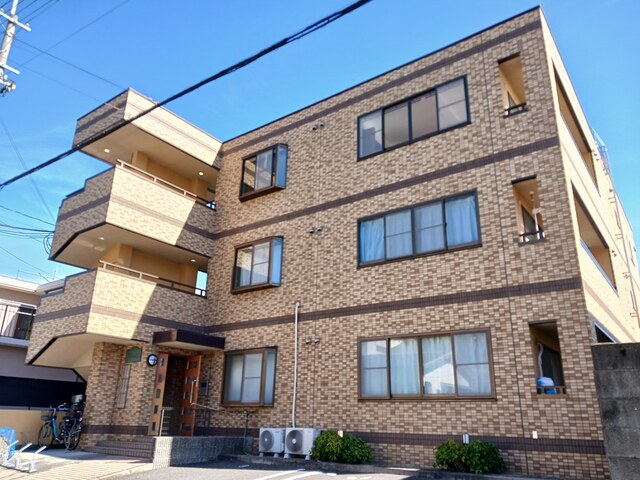 ヴィヴィッド 外観