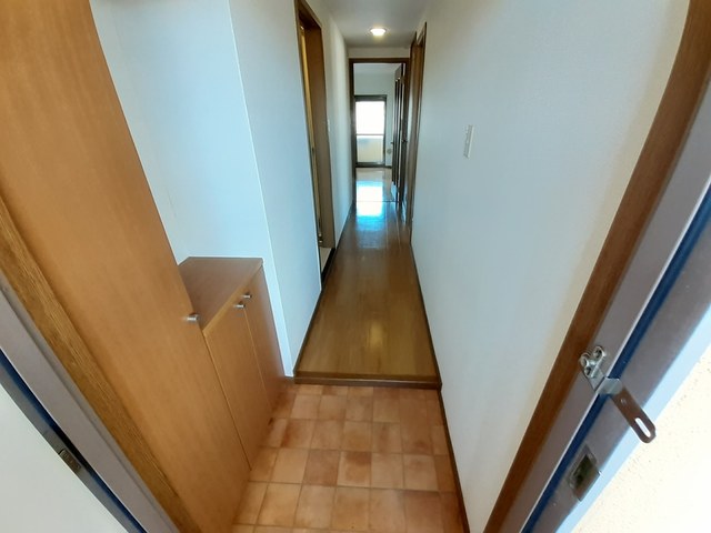 ヴィヴィッド 玄関