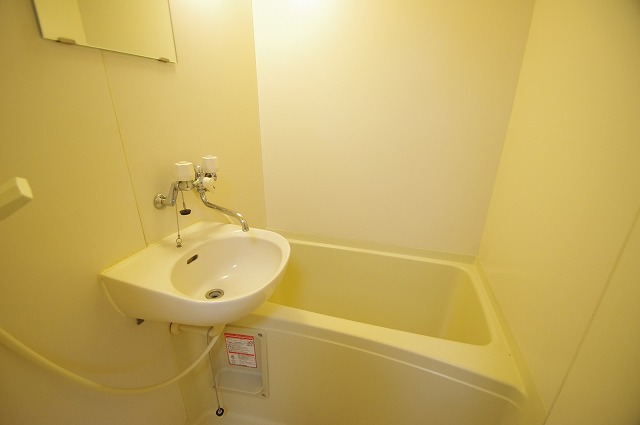 レオパレスサニーヒル 風呂画像