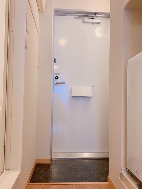 レオパレスシャンブル小林 玄関