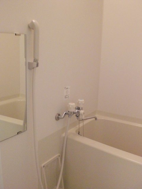 レオネクスト江坂ハイツ 風呂画像