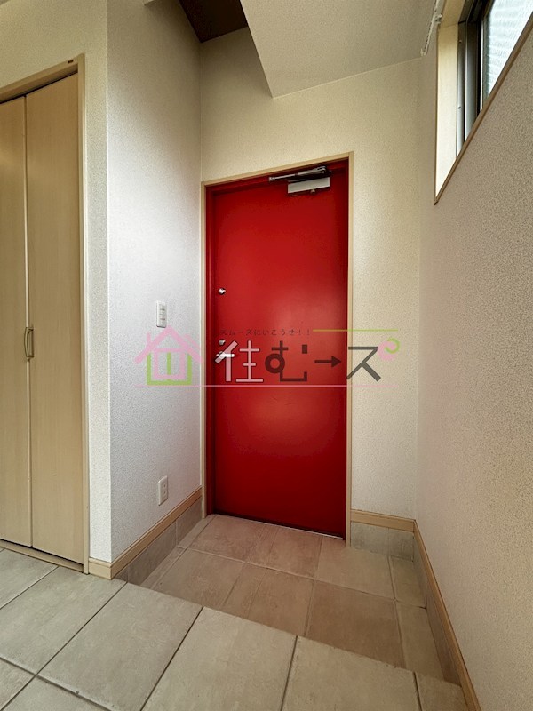 イブニングテラス 玄関