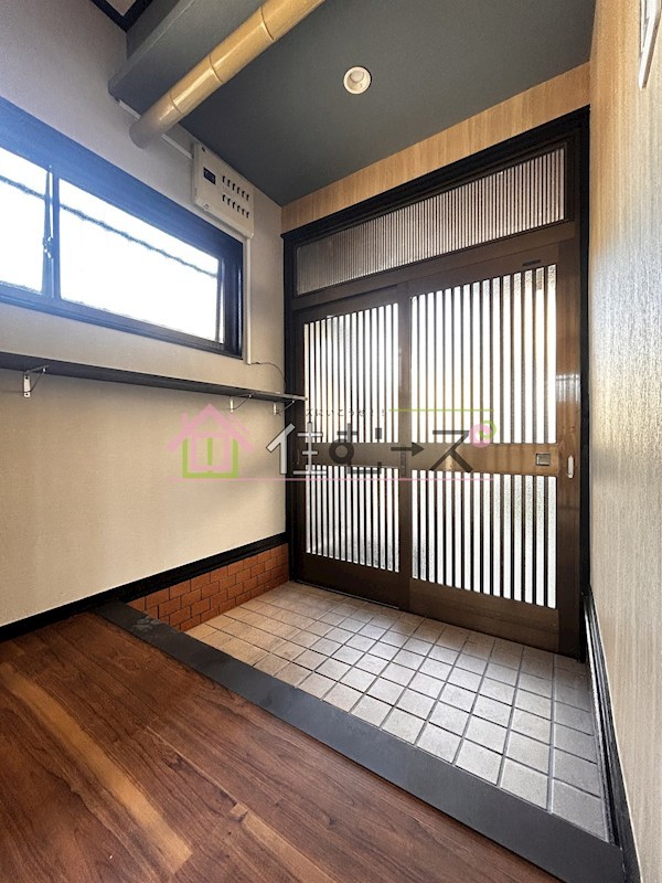 聖天下二丁目貸家 玄関