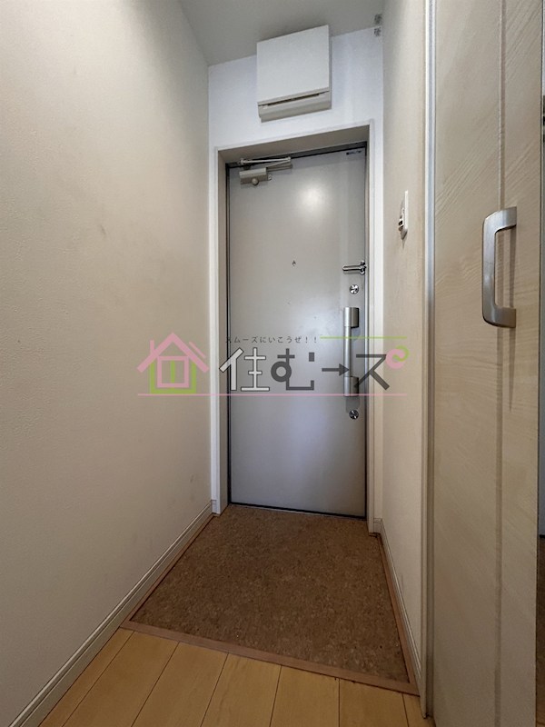 ルチェソラーレ玉出西 玄関