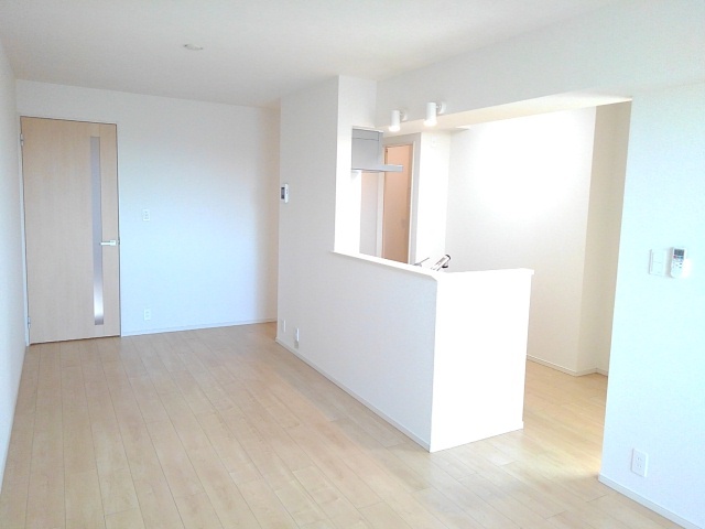 パインルーツⅢ リビング