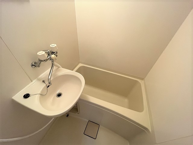 レオパレスフルヤ 風呂画像