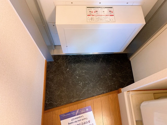 レオパレスＴａｋａｒａｚｕｋａ 玄関