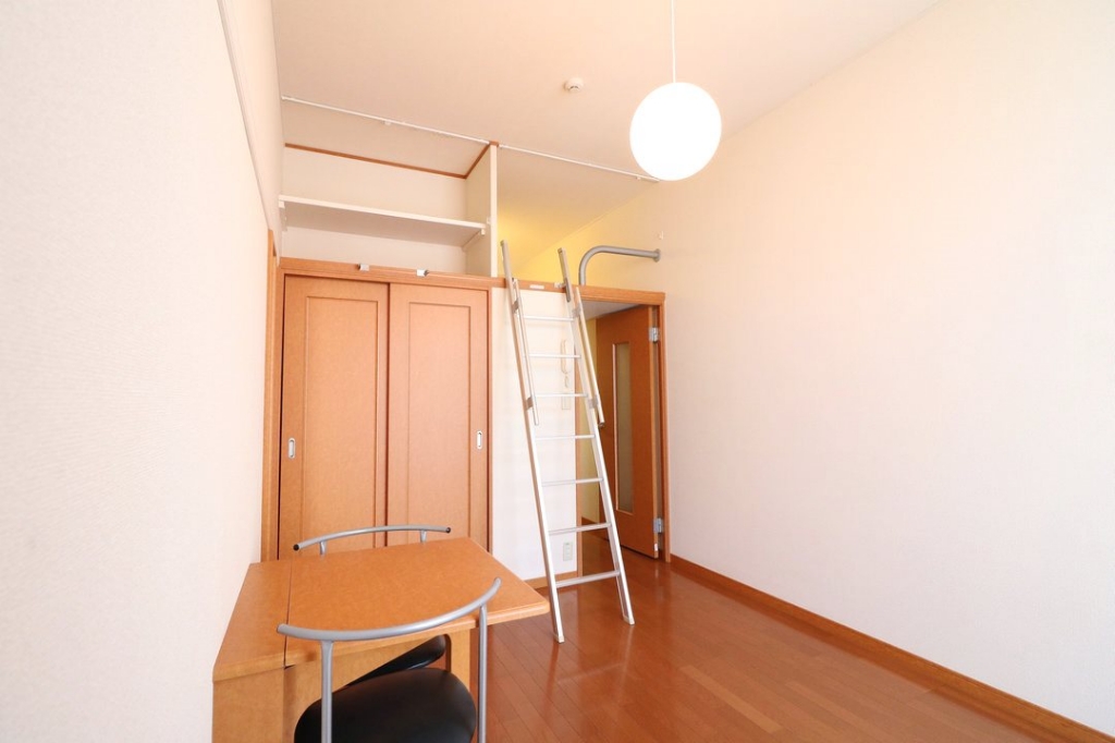 レオパレス小路ＫＢＴ リビング