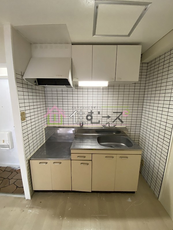 エクセレント上新サンウイング キッチン