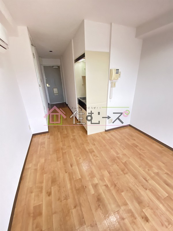 プレアール下新庄Ⅲ リビング