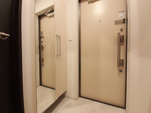 グラディート 玄関